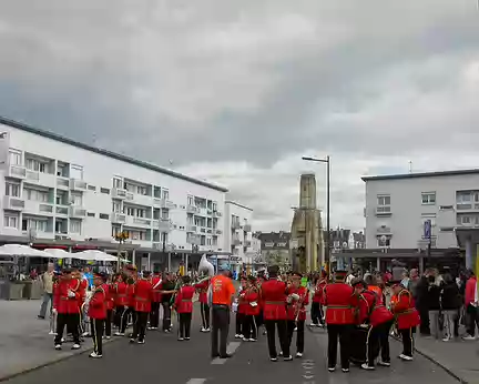 PXL057 Parade à Calais, ce 29 juin 2014
