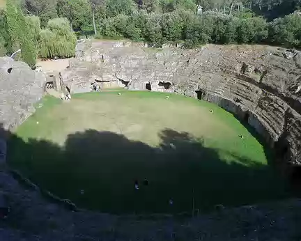 PXL069 Amphithéâtre romain de Sutri creusé dans le tuf pouvant accueillir 7 000 spectateurs.