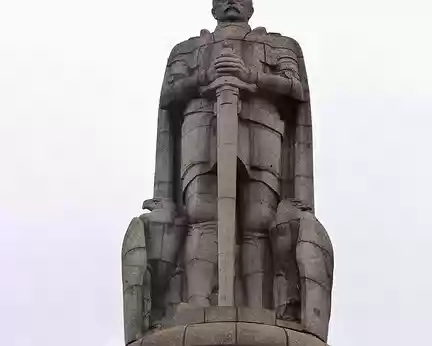 PXL023 imposante statue de Bismark