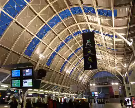 P1030831 Gare d'Orléans inaugurée en 2008.