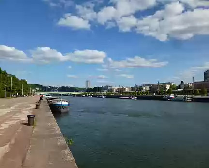 P1040643 La Seine. Merci à Maxime pour cette découverte du Rouen gothique.