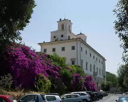 2017_06_17_11-51-31 La villa Médicis est bâtie pour le cardinal Giovanni Ricci di Montepulciano autour de 1564 par les architectes Giovanni et Annibale Lippi, sur l'emplacement des...