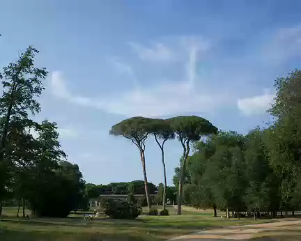 2017_06_17_17-54-53 Jardins de la villa Pamphilj, le plus poétique et le plus varié des espaces verts romains. Sept fois plus grand que les Tuileries, plus étendu que Hyde Park ;...