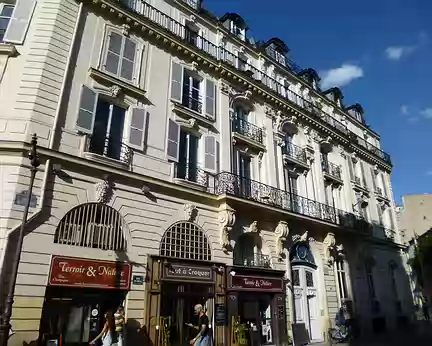 P1170099 Rue de Douai. Georges Bizet (1838-1875) y vécut de 1869 à sa mort.