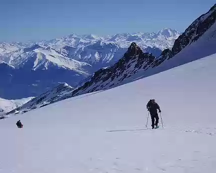 0028 Derrière nous, Vanoise et Mont Blanc.