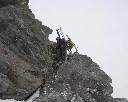 145 Descente en face sud du Col de la Grande Traversière