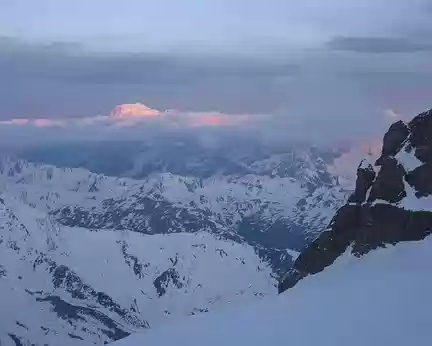 2014-05-25_03 Au Col du Sonadon, lever de soleil sur le Mont Blanc