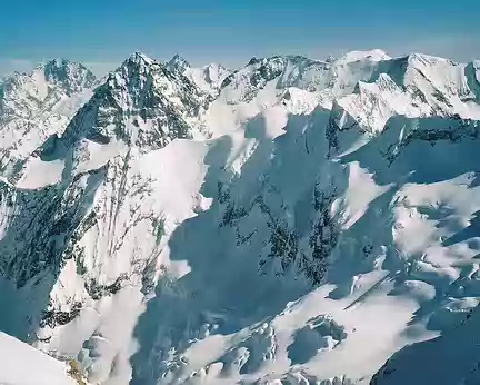 082 Djalovchat par Gl Alibek, haut cirque du Glacier, au fond , le dôme du Sofrodju