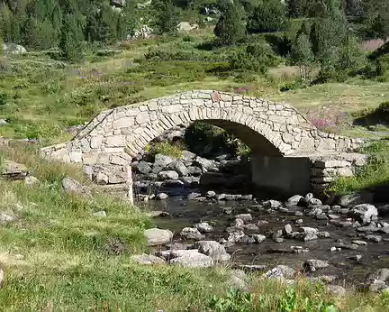 PXL064 J10-Pont dans le Val d'Inclès