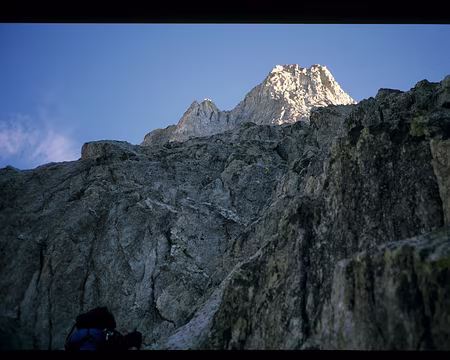 015.jpg Le 23/08, le socle de la Gugliermina. Difficulté de la voie Gervasutti: IV 6b A0.