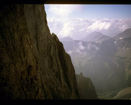 023.jpg Face ouest de l’aiguille Noire avec les voies Ratti et Couzy - Desmaison.
