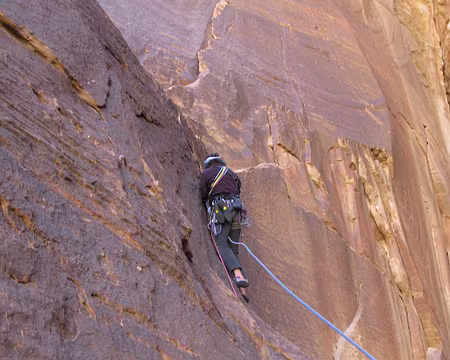 007 Philippe équipant le pegbolt de la dalle.
