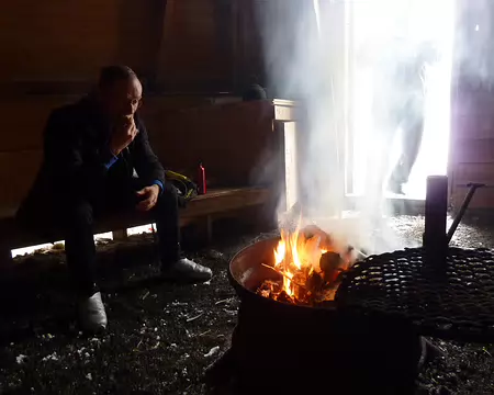 012 Un petit feu pour prendre le repas