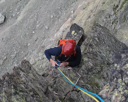 005 Mais pourquoi avoir mis cette anneau ?