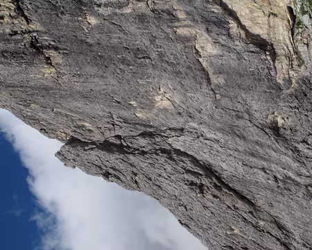 007 Là où la voie gagne en verticalité