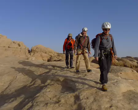 002 Marche à plat sur rocher