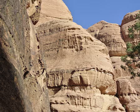 024 Murs infranchissables