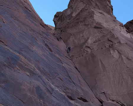 002 Beau et long dièdre athlétique