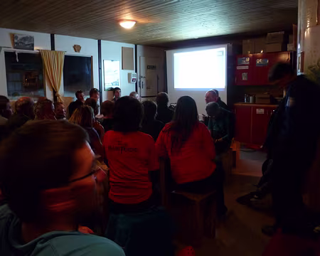PXL037 Dernier briefing au refuge du col de la Vanoise
