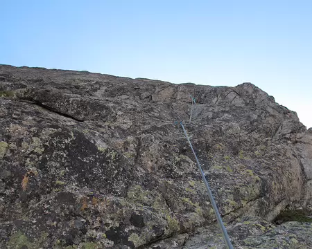 009 Ressaut vertical de la dernière longueur, 5a, de Vento Polare