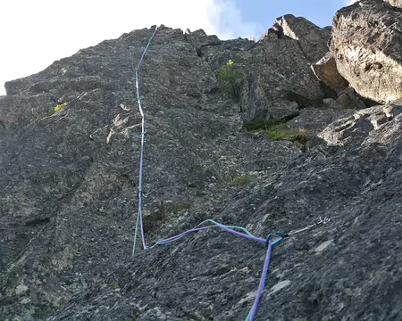 009 Acqua concert est équipé de goujons Petzl™