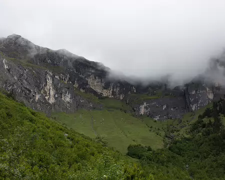 FM9A5222 Le refuge est en haut