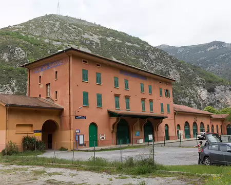 FM9A6288 La gare, un peu démesurée, de Saorge-Fontan