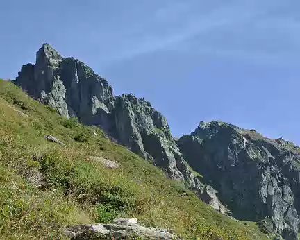 000 Aiguille de Charlanon, 2552 mètres, depuis Planpraz. Approche: sentier du Lac Cornu