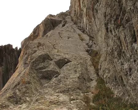 034 La belle dalle grise de L5