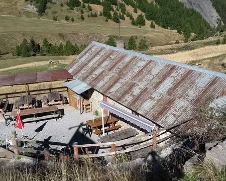 PXL019 ... où nous dégustons des mets locaux