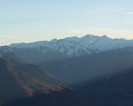 FM9A0299 Au fond se détachent la Tête de Vautisse et le Pic de Rochelaire