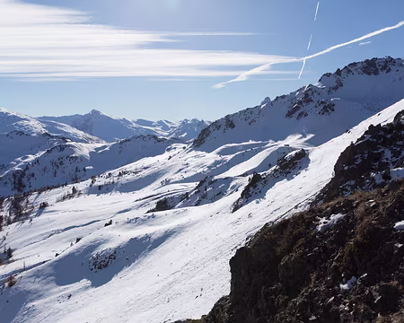 FM9A0661 Il nous faut rejoindre le vallon du Collet vert (Colletto Verde) qui débouche au niveau de la construction rectangulaire