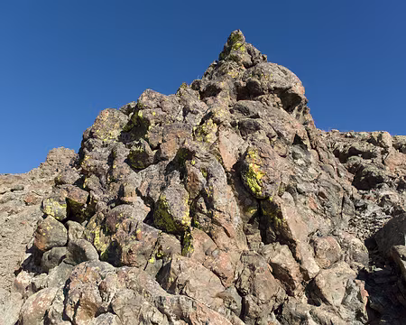 FM9A0779 Basalte en coussin