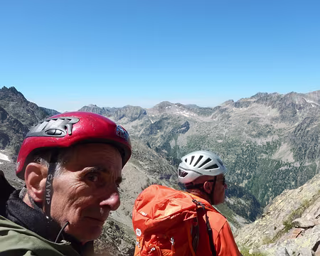 032 Bernard avant de s’engager dans les rappels de la voie