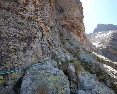 006 L5 : en réalité L6 de la via Del Diedro Sud qui nous confronte à un mur surplombant, 5-A1