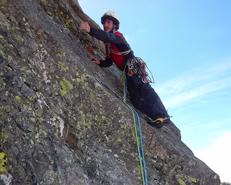 021 Le crux en 6b de la Via l’Uccello di Fuoco : TD+, 300m.