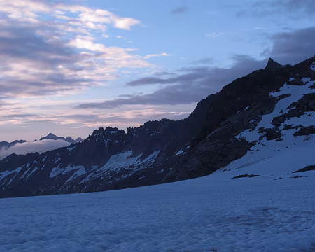 003 Les pentes du Bächliglettscher évitées lors de l’approche