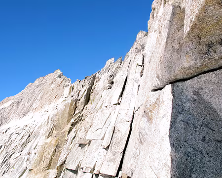 017 Loin encore le sommet du Gross Diamantstock