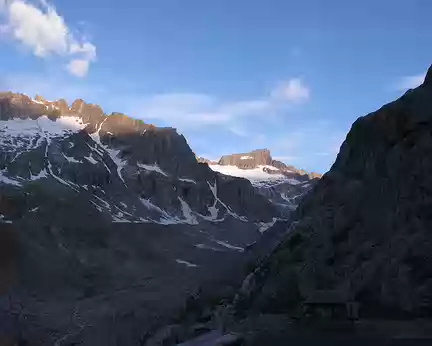 027 Vue de la Bächlitalhütte (16h15) sur le Brandlamnih, 3099 mètres