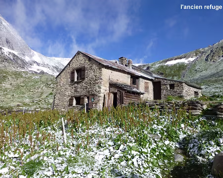 P1060660 l'ancien refuge