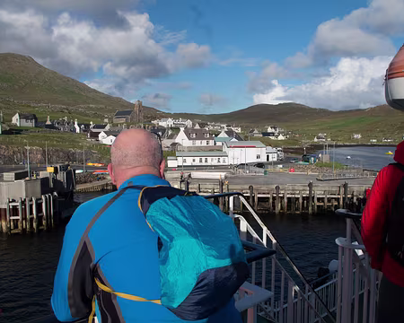 2016_08_26_18-24-59 Arrivée à Castlebay, austère capitale de l'île de Barra