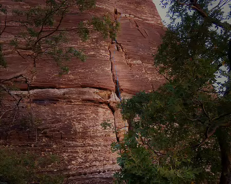 019 Dans L1 qui parcourt cette fissure en 5.7, puis 5.8