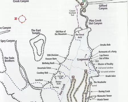 039 Headache à gauche de l’entrée du tunnel de la Zion-Mount Carmel Highway