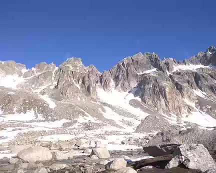 004.jpg La Sidelenhütte, étant complete, départ du col de la Furka, 2431 m.
