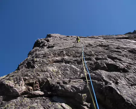 018.jpg En approche de la sortie de cette voie de 350 mètres de dénivelé.
