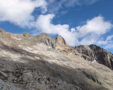 000.jpg La Tête du Rouget, 3418 m, depuis le refuge du Soreiller, 2719 m, le 11/09.