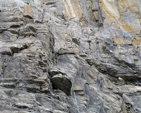 014.jpg Spit peu au-dessus du surplomb.