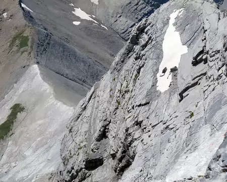 040.jpg La verticalité des raides ressauts initiaux.