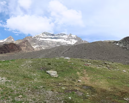 001 Le Fletschhorn, 3393, et le Lagginhorn, 4010 mètres