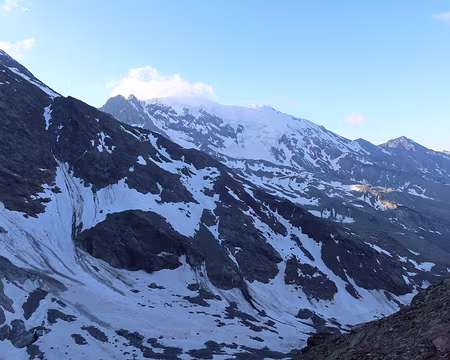 005 L’arête nord du Weissmies et sa face glaciaire parcourue à la descente